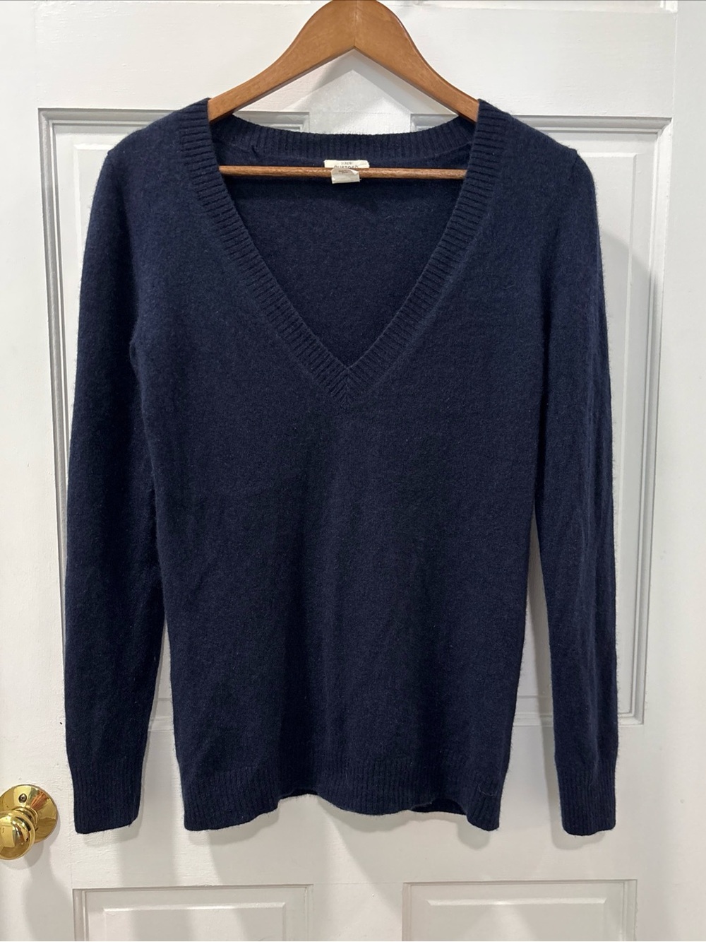 J. Crew Gustoso Women’s 100% Cashmere Deep V-Neck Sweater Size Medium Navy Vtg